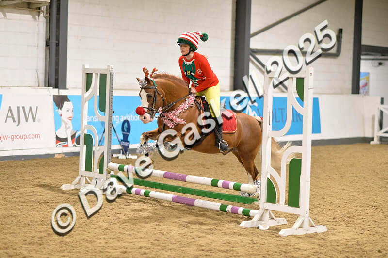 D4N_7097 - NorthcoteSat8thDec'25 XmasShowJumping AvailableUntil6thJan'26