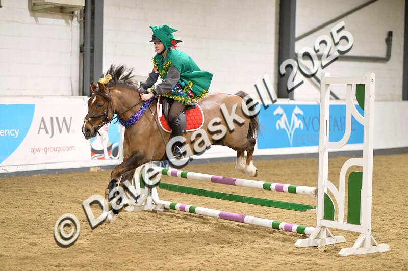 D4N_6856 - NorthcoteSat8thDec'25 XmasShowJumping AvailableUntil6thJan'26
