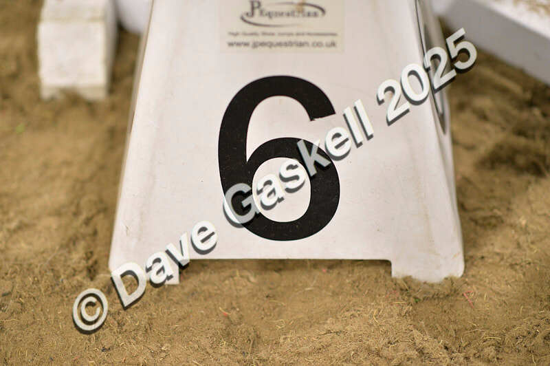 D4N_5168 - NorthcoteSun26thOct'25 Unaff.Jumping AvailableUntil28thNov'25