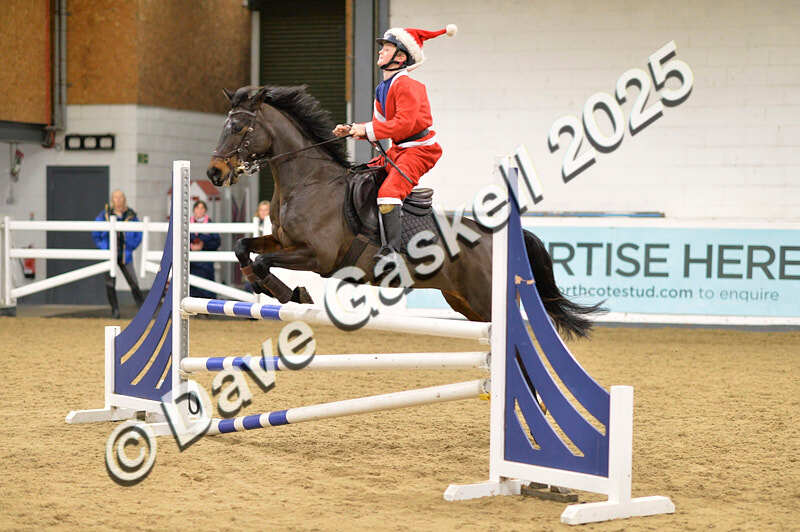 D4N_7052 - NorthcoteSat8thDec'25 XmasShowJumping AvailableUntil6thJan'26