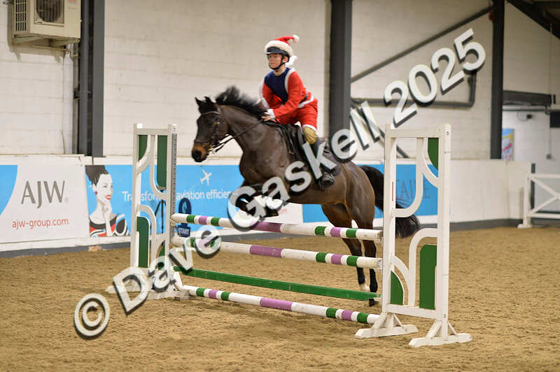D4N_7063 - NorthcoteSat8thDec'25 XmasShowJumping AvailableUntil6thJan'26
