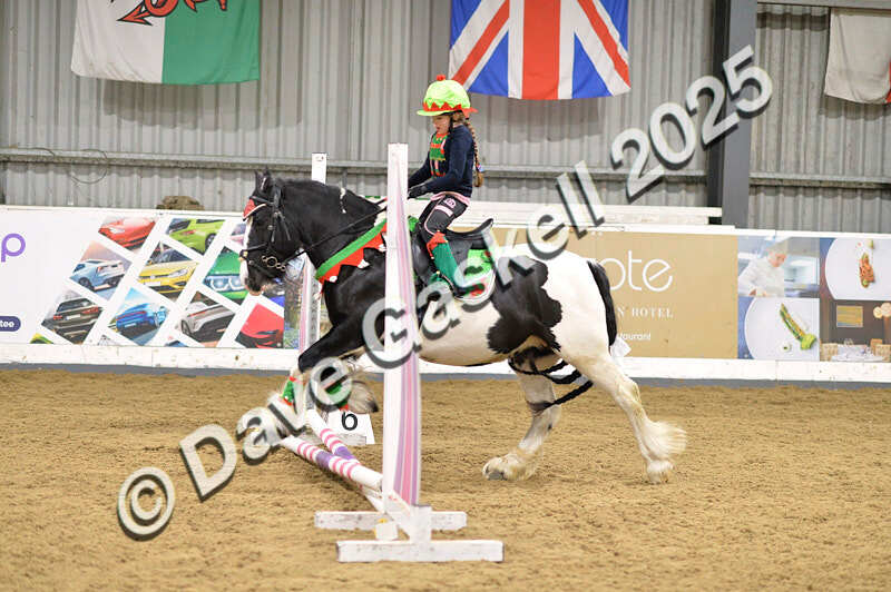 D4N_6635 - NorthcoteSat8thDec'25 XmasShowJumping AvailableUntil6thJan'26