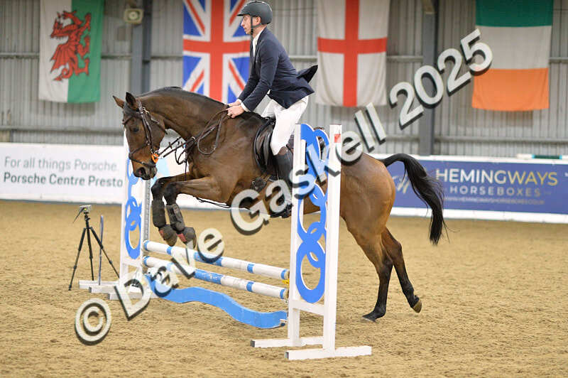 D4N_5965 - NorthcoteSun16thNov'25 Unaff.Jumping AvailableUntil16thDec'25