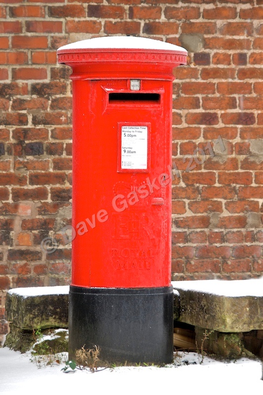 DSC_0094 - Phone & Post Boxes