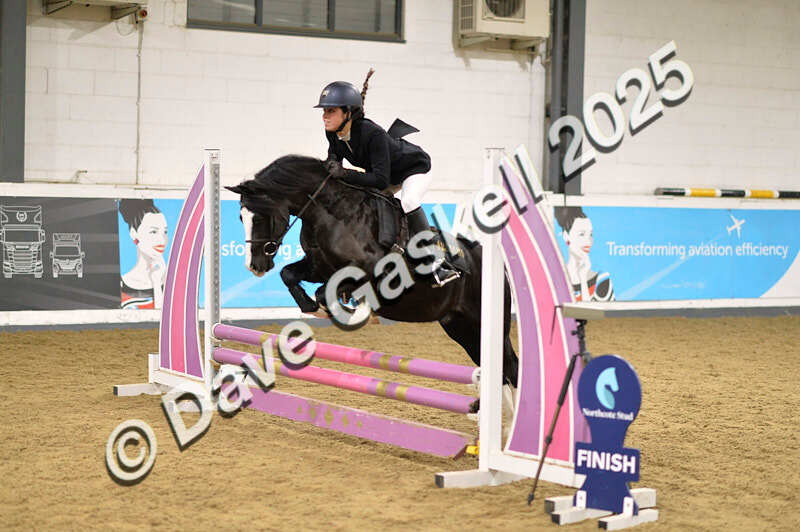 D4N_5987 - NorthcoteSun16thNov'25 Unaff.Jumping AvailableUntil16thDec'25