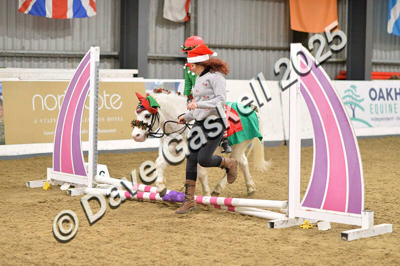 D4N_6590 - NorthcoteSat8thDec'25 XmasShowJumping AvailableUntil6thJan'26