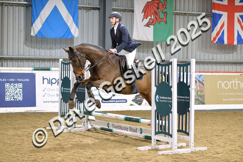 D4N_5962 - NorthcoteSun16thNov'25 Unaff.Jumping AvailableUntil16thDec'25