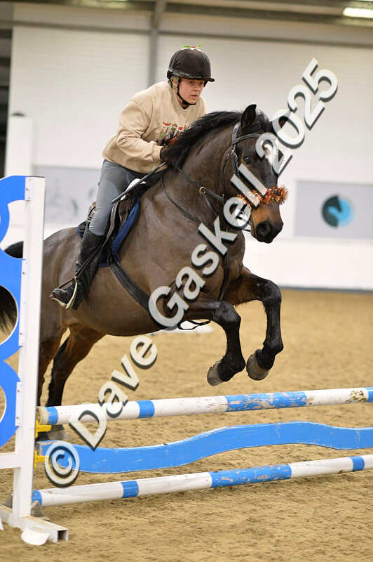 D4N_7150 - NorthcoteSat8thDec'25 XmasShowJumping AvailableUntil6thJan'26