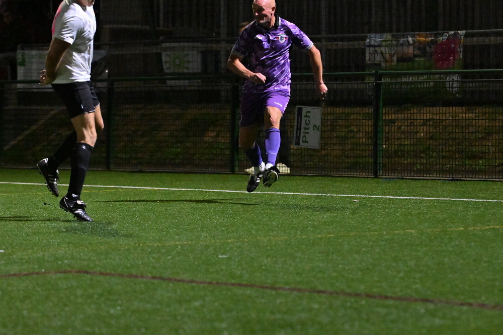 AM3_3232 - England v Devon veterans