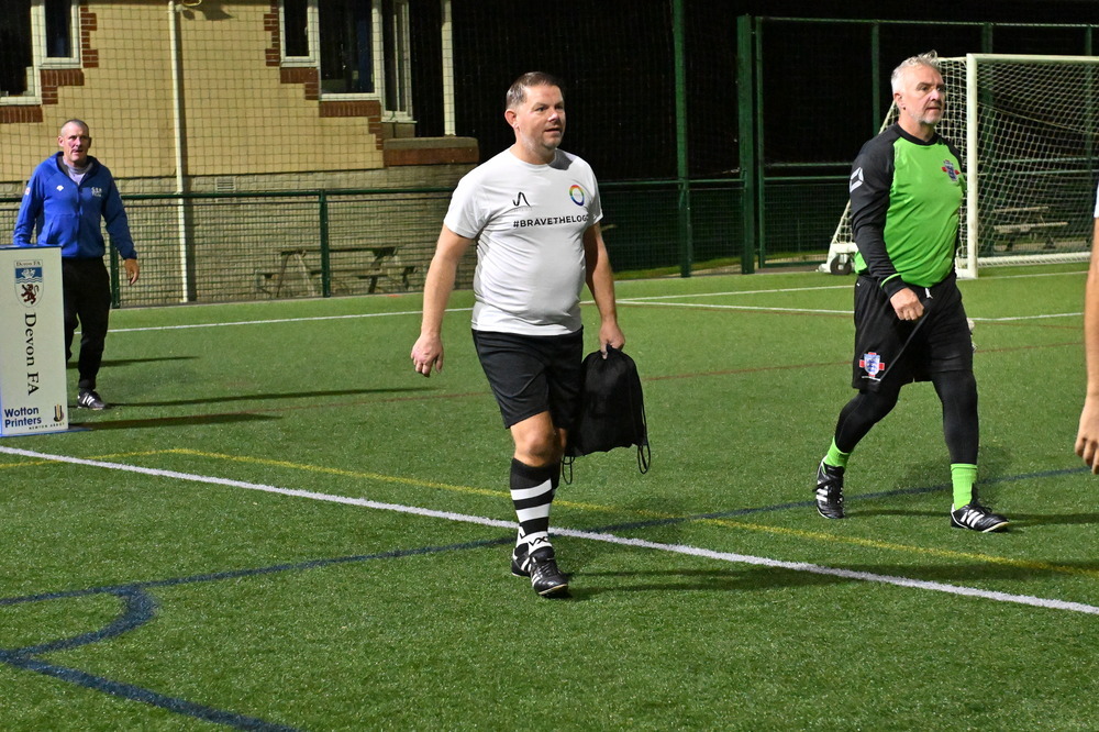 AM3_2174 - England v Devon veterans