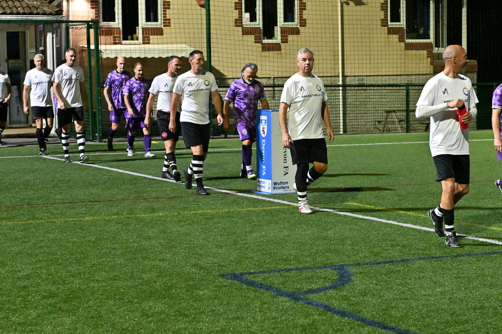 AM3_2149 - England v Devon veterans