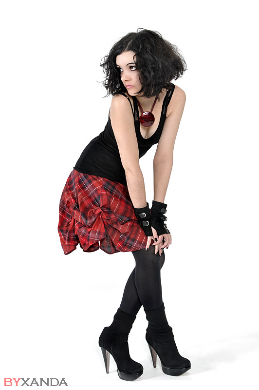 102e - Holly - Holly Stone
