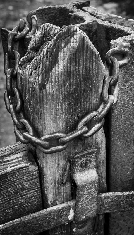 Day 12 - Latch and Chain - The Cotswold Way - 2017/8