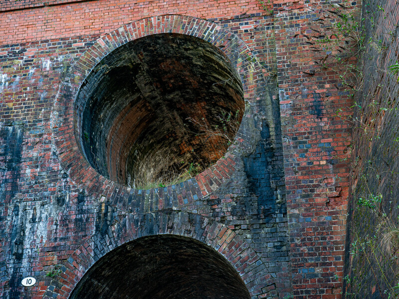 Why The Hole? - Droitwich & Worcester Canals & River Severn