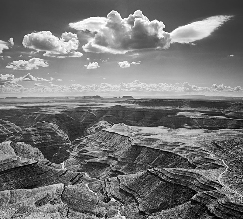 0982 - Monument Valley Clouds - USA - 1996 to 2004 - Utah, Nevada, New Mexico, Arizona & Colorado