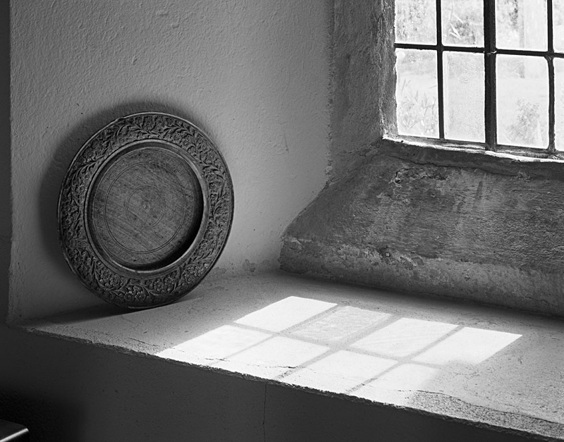 1954 - Windowsill  Wooden Plate - Churches, Chapels, Abbeys, and Priories