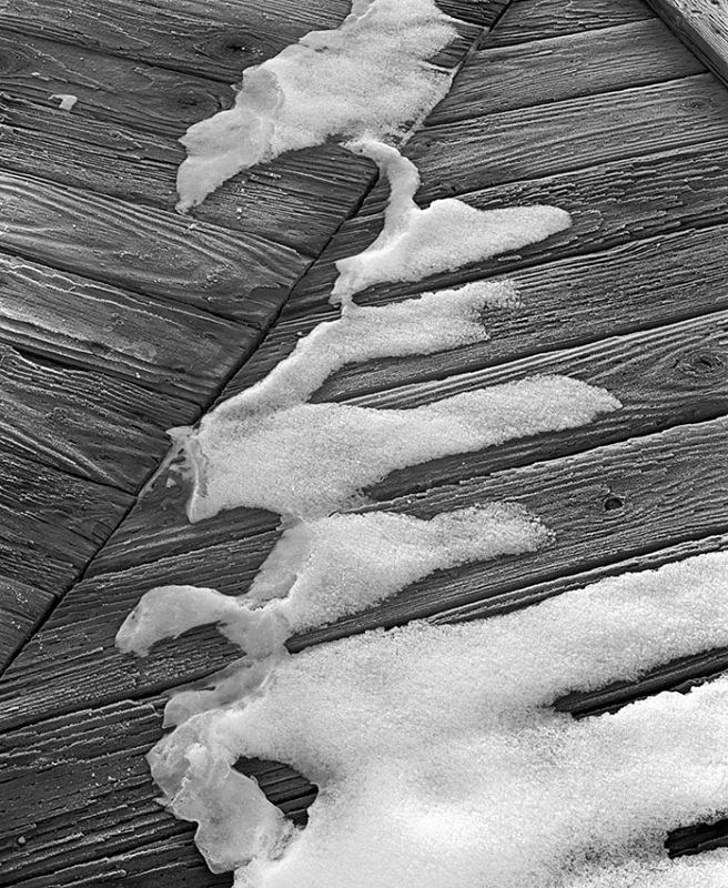 1155 - Snow on Frosted Boardwalk - USA - 2005 - Yellowstone NP & the Tetons