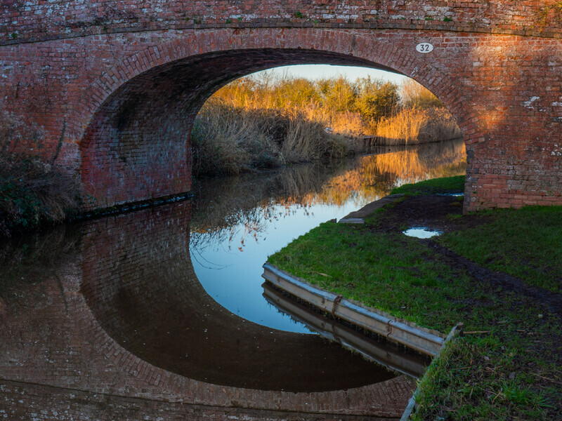 Bridge 32 - Droitwich & Worcester Canals & River Severn
