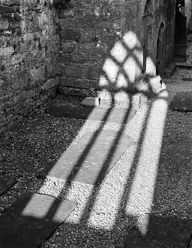 1206 - Burrishole Window 1 - Images from Ireland