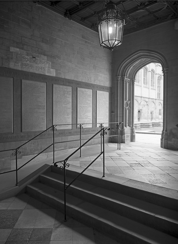 2568 - Christ Cathedral - Oxford - Entrance from the Quadrangle - Cathedrals