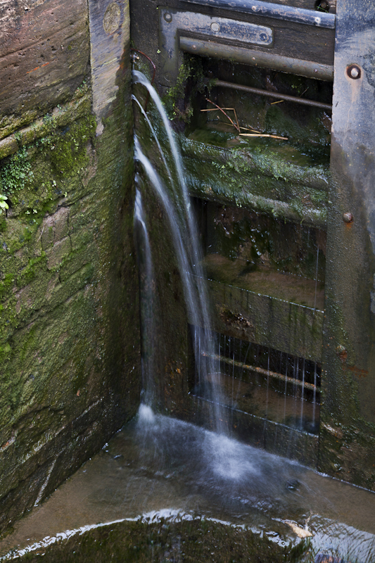 Leaking Lock - Worcester Birmingham Canal