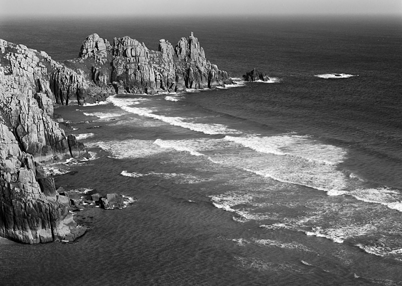 0559 - Logan Rock - Images from England