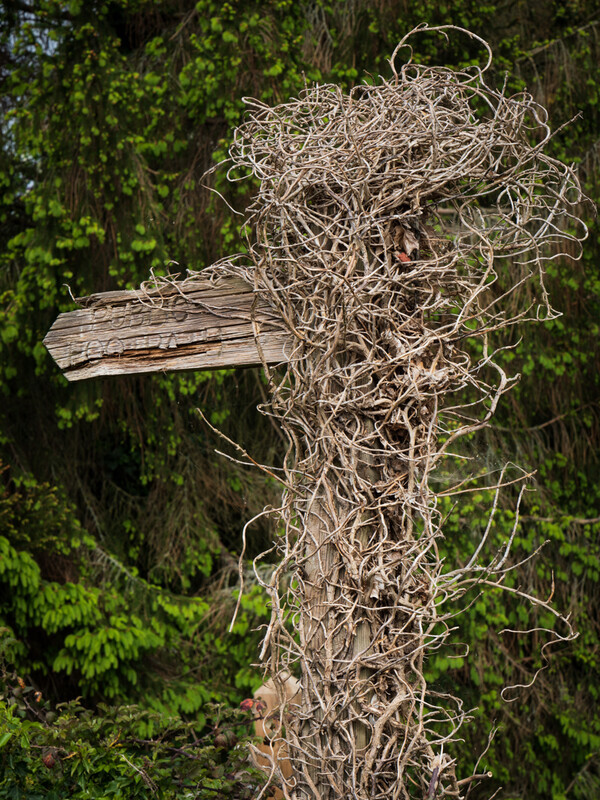 Gooney Bird Signpost - Droitwich & Worcester Canals & River Severn