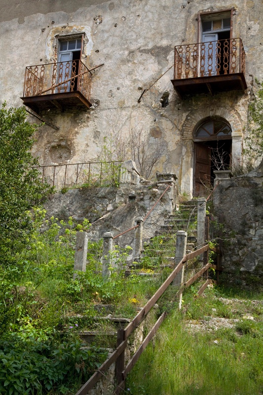 Spoleto - Delapidation - Umbria - April 2010