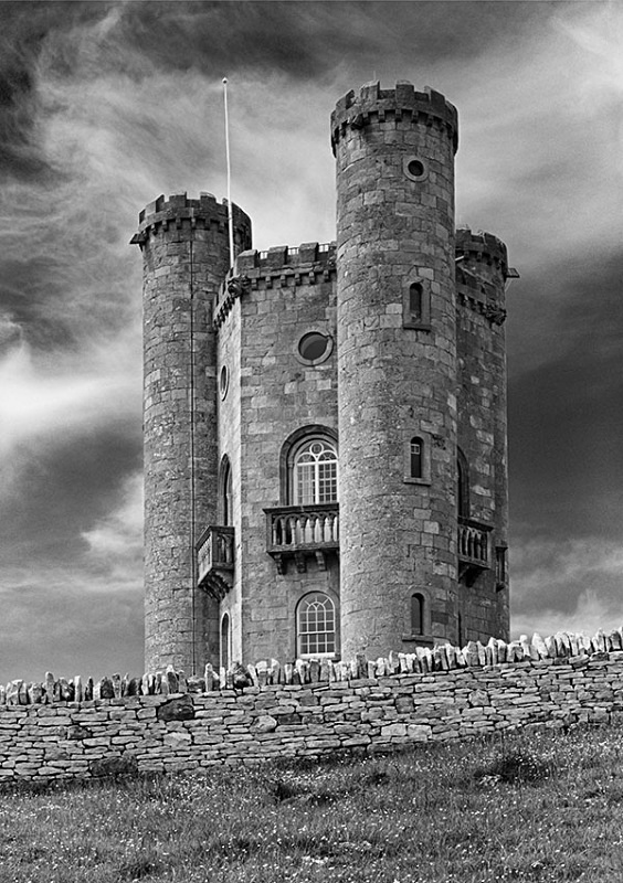 2137 - Broadway Tower - The Cotswold Way - 2009