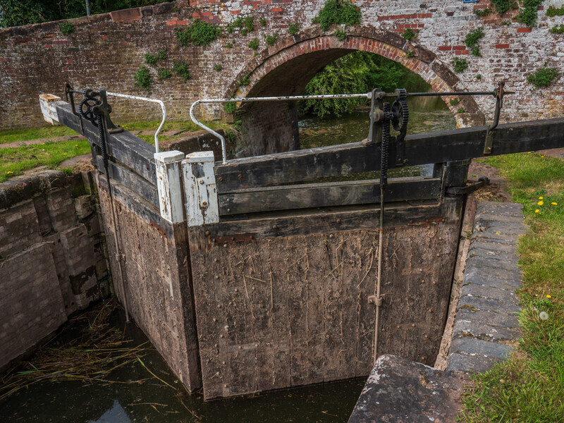 Gates & Bridge - Droitwich & Worcester Canals & River Severn