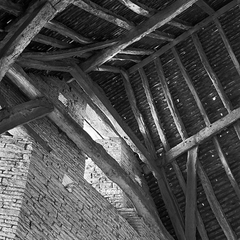 1408 - Middle Littleton Tithe Barn 2 - Barns & Buildings