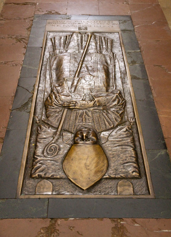 Orvieto - Bishops Tomb - Umbria - April 2010