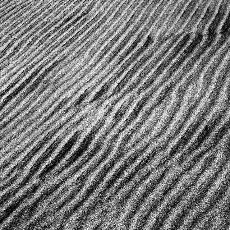 0849 - Black  White Ripples v2 - Hebrides & Skye - 2004