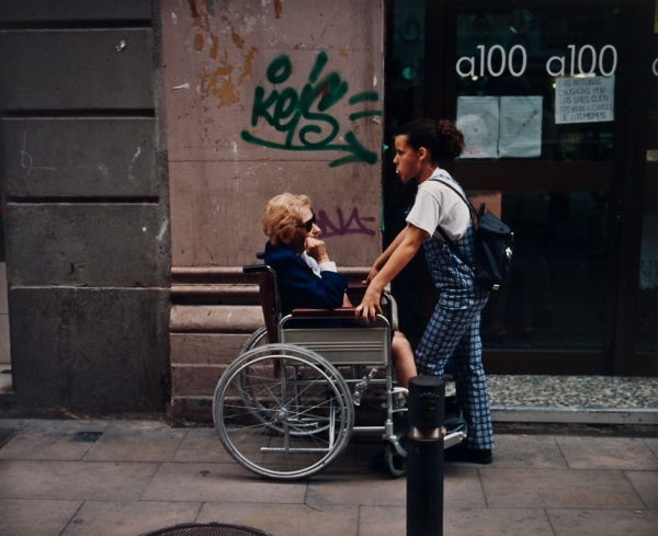 Woman and Girl, Barcelona, 1998 - Britain and Spain