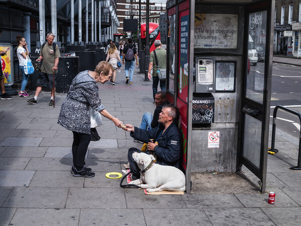 Act of Kindness 2019 - Hear Victoria Here