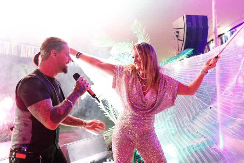  - Glitterfest
