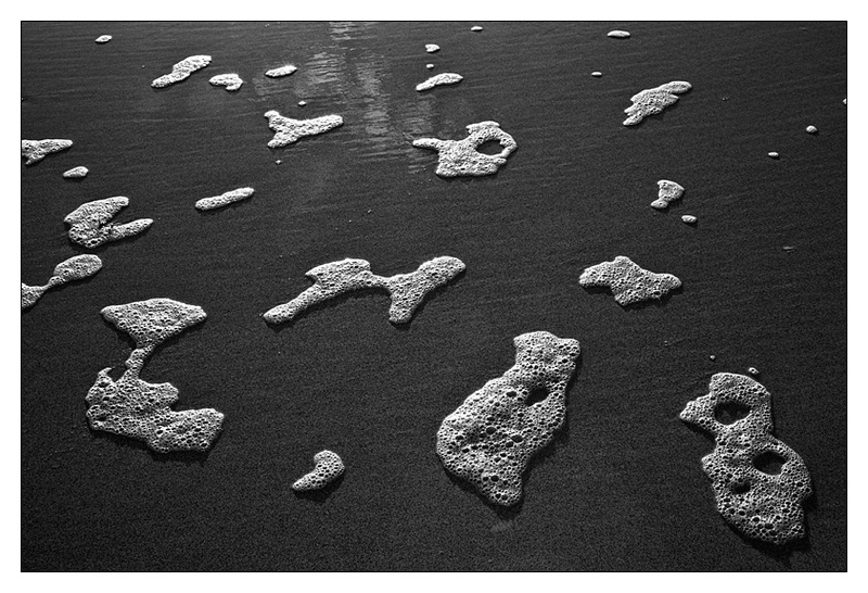 On the move - Bay of Stoer - Monochrome Images