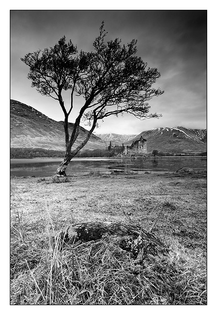 Kilchurn Castle - Monochrome Images