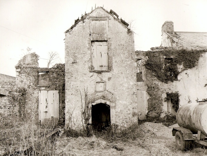 ruined abandoned ruins derelict wales lost houses mansions